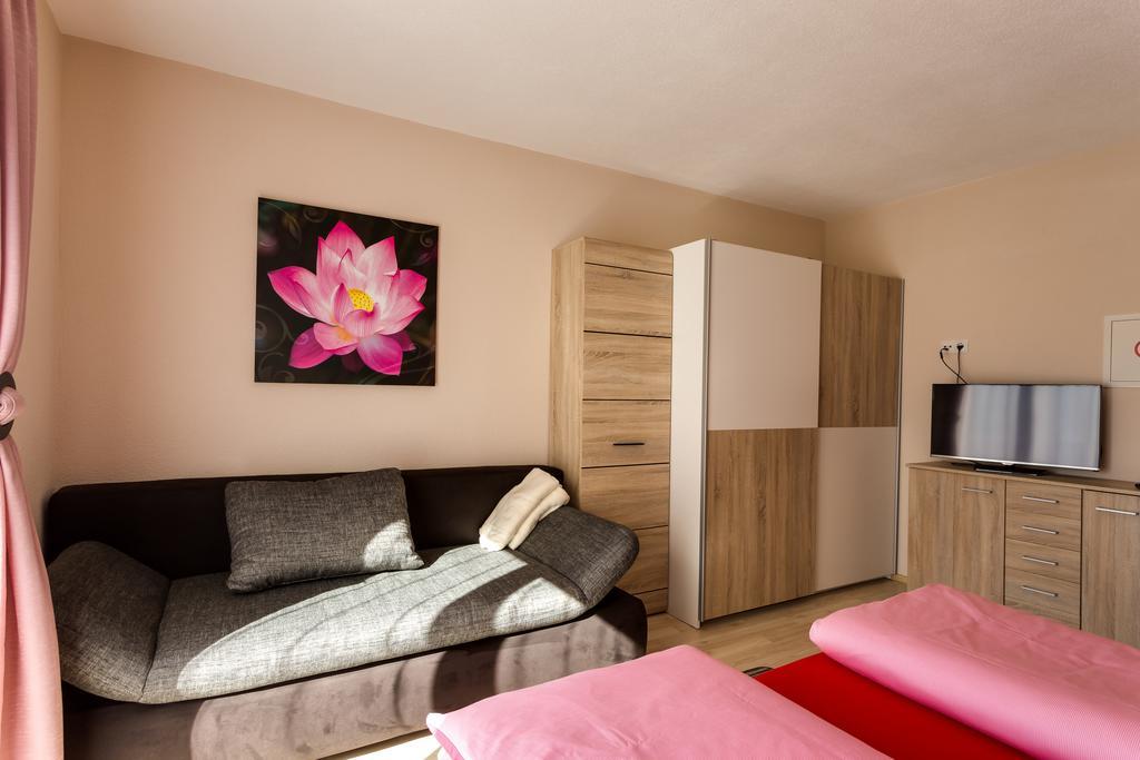 Biancas Ferienwohnung Im Haus Roswitha Tumpen Luaran gambar