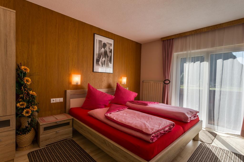 Biancas Ferienwohnung Im Haus Roswitha Tumpen Luaran gambar