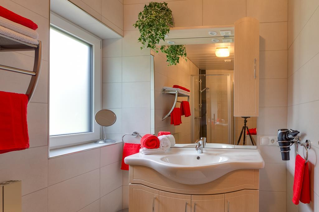 Biancas Ferienwohnung Im Haus Roswitha Tumpen Luaran gambar