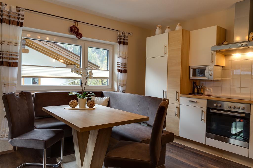Biancas Ferienwohnung Im Haus Roswitha Tumpen Luaran gambar