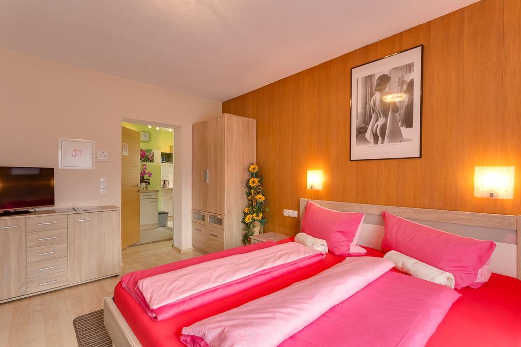 Biancas Ferienwohnung Im Haus Roswitha Tumpen Luaran gambar